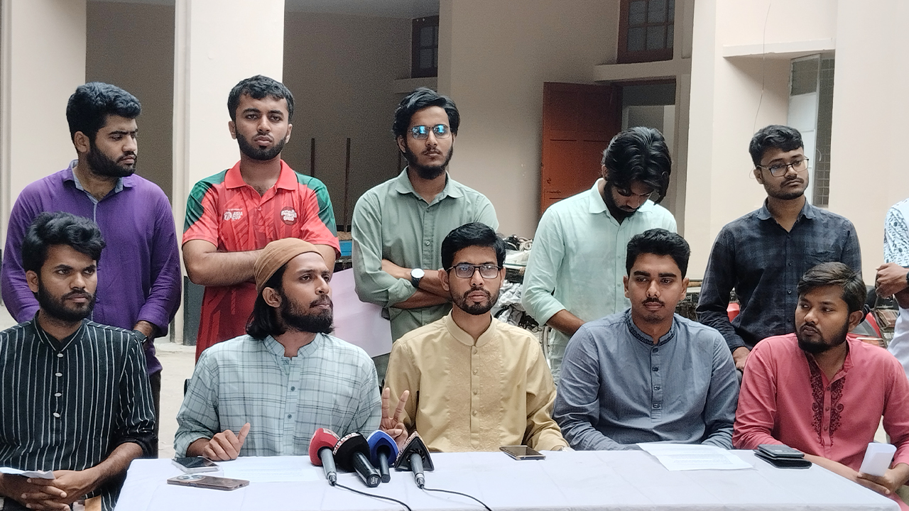 রাকসুর ২২ বছরের ফান্ডের হিসাব নেই, প্রশাসনের গা-ছাড়া আচরণ