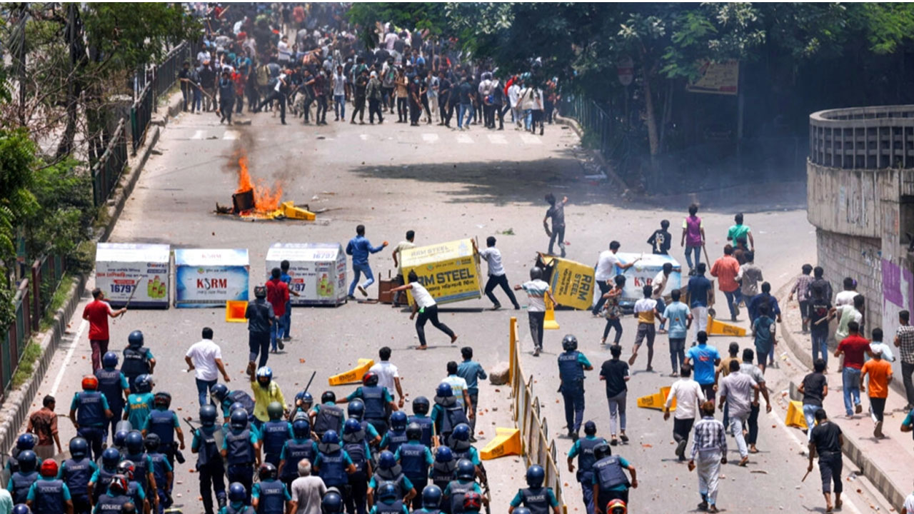 ট্রাইব্যুনালে সাক্ষ্য দিলেন সিআইডির আলোকচিত্র বিশেষজ্ঞ
