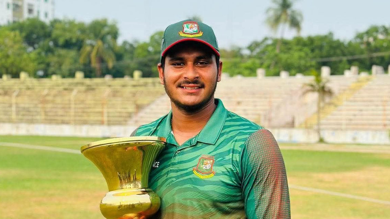 প্রথমবার বিপিএলে দল পেলেন মাহফিজুল রবিন