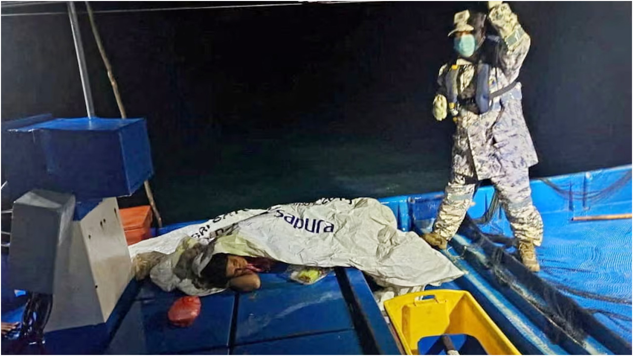 মালয়েশিয়া সীমান্তে নৌকাডুবিতে শতাধিক রোহিঙ্গা নিখোঁজ, নিহত ৭