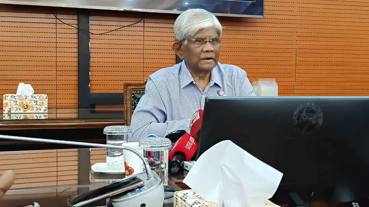 ব্যবসায়ীদের একটু দায়িত্বশীল হতে হবে