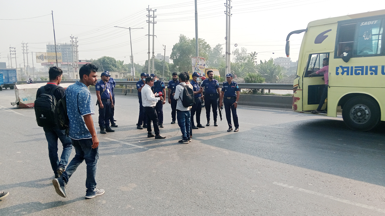 সাভার ও ধামরাইয়ে আ. লীগের ৪২ নেতা-কর্মী গ্রেপ্তার