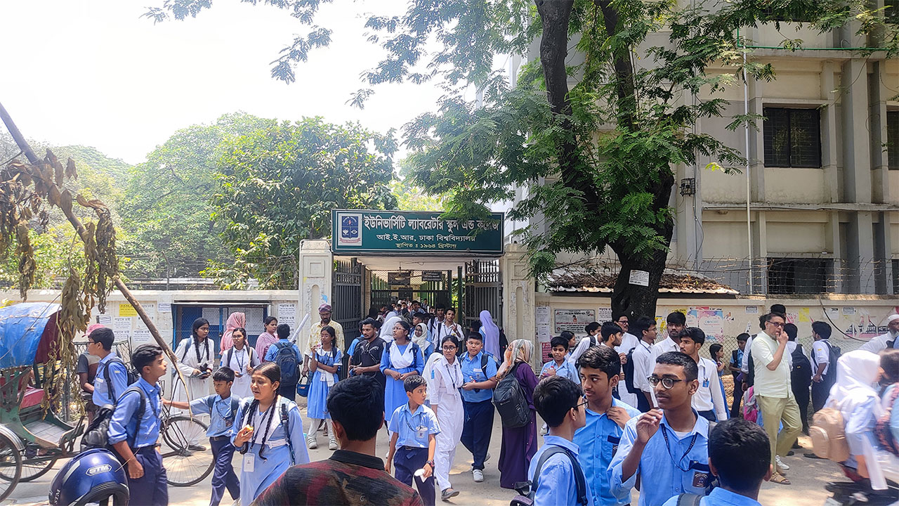 বছরের শেষে লম্বা ছুটিতে যাচ্ছে শিক্ষাপ্রতিষ্ঠান, খুলবে নতুন বছরের শুরুতে