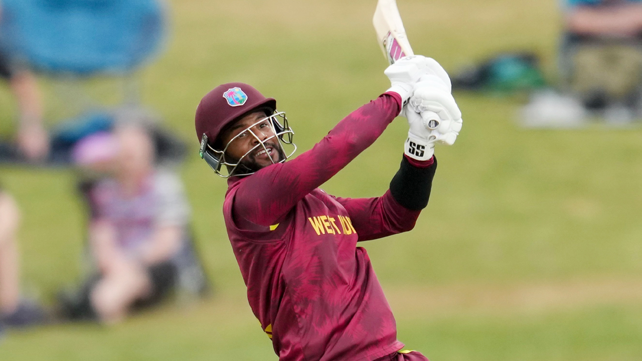 ক্রিকেট ইতিহাসে প্রথমবার এমন রেকর্ড গড়লেন ক্যারিবীয় অধিনায়ক