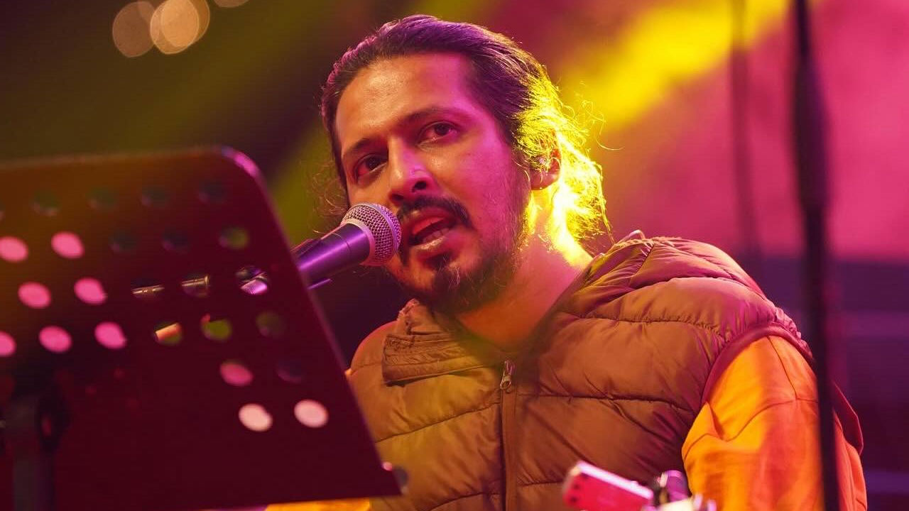 ‘দুই মাস ফোন ব্যবহার করিনি, মানুষের মন্তব্য পড়ি না’