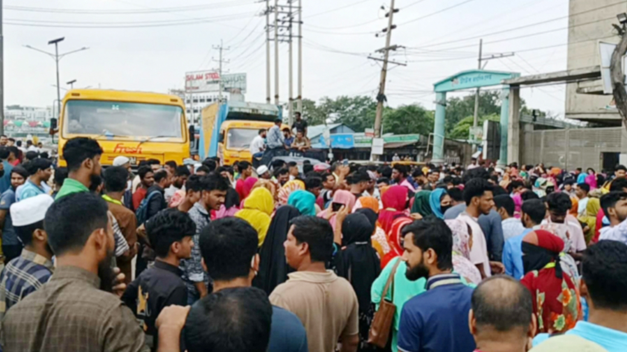 ৪ ঘণ্টা পর অবরোধ প্রত্যাহার গার্মেন্টস শ্রমিকদের