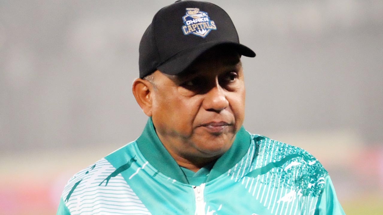 ঢাকা ক্যাপিটালসের কোচ থাকছেন না সুজন!
