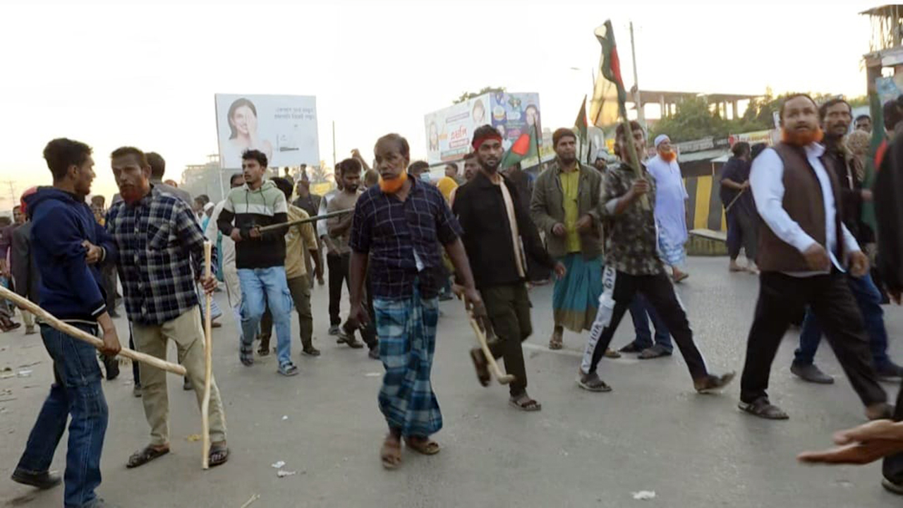 টাঙ্গাইলে মনোনয়ন দ্বন্দ্বে বিএনপির দুই গ্রুপের সংঘর্ষ