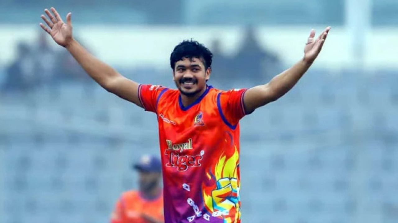 ঢাকার বড় চমক, শাকিব খানের দলে খেলবেন তাসকিন