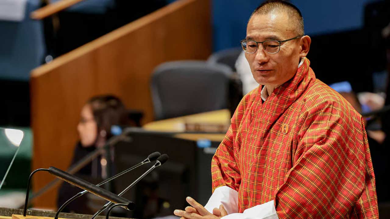 ভুটানের প্রধানমন্ত্রী আসছেন শনিবার, হতে পারে কয়েকটি চুক্তি ও স্মারক সই