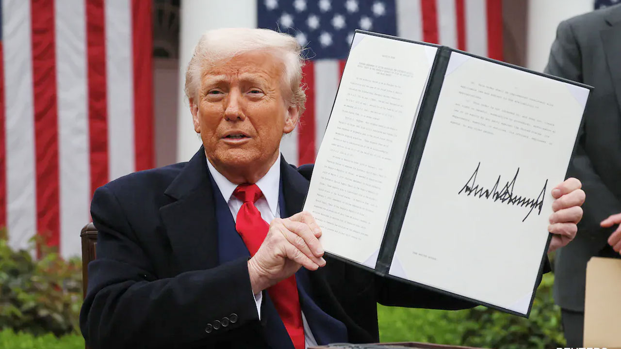 আর্জেন্টিনাসহ চার দেশের ওপর থেকে শুল্ক প্রত্যাহার করছেন ট্রাম্প