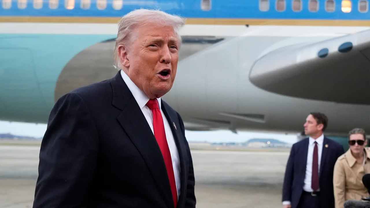 প্রত্যেক মার্কিন নাগরিককে ২ হাজার ডলার দেওয়ার ঘোষণা ট্রাম্পের