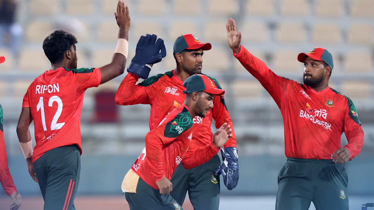 ফাইনালে টস জিতে ফিল্ডিংয়ে বাংলাদেশ