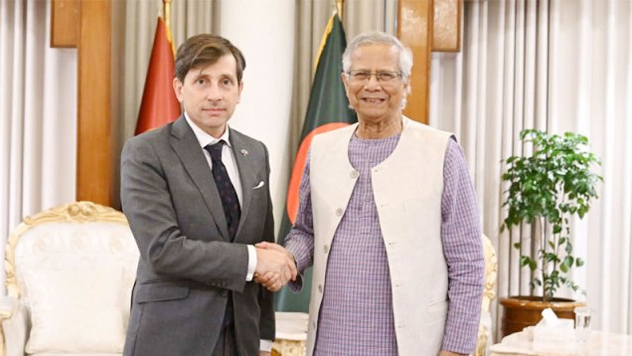 বাংলাদেশ একটি ঐতিহাসিক নির্বাচনের দিকে এগোচ্ছে: ড. ইউনূস