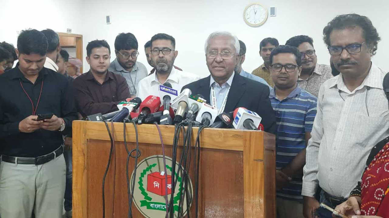 ২০ অক্টোবর নিরাপত্তা বাহিনীর সঙ্গে বৈঠকে বসবে ইসি