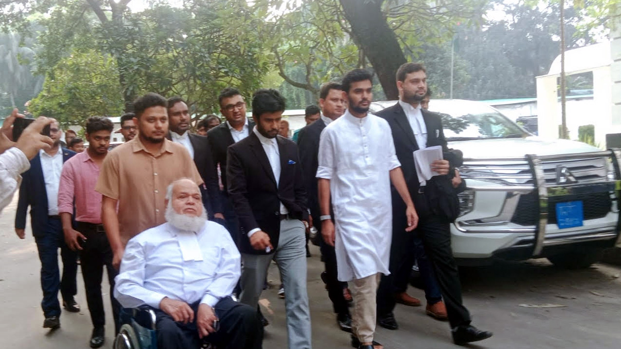 চানখারপুলে ৬ হত্যা : উপদেষ্টা আসিফ মাহমুদের সাক্ষ্যগ্রহণ শুরু