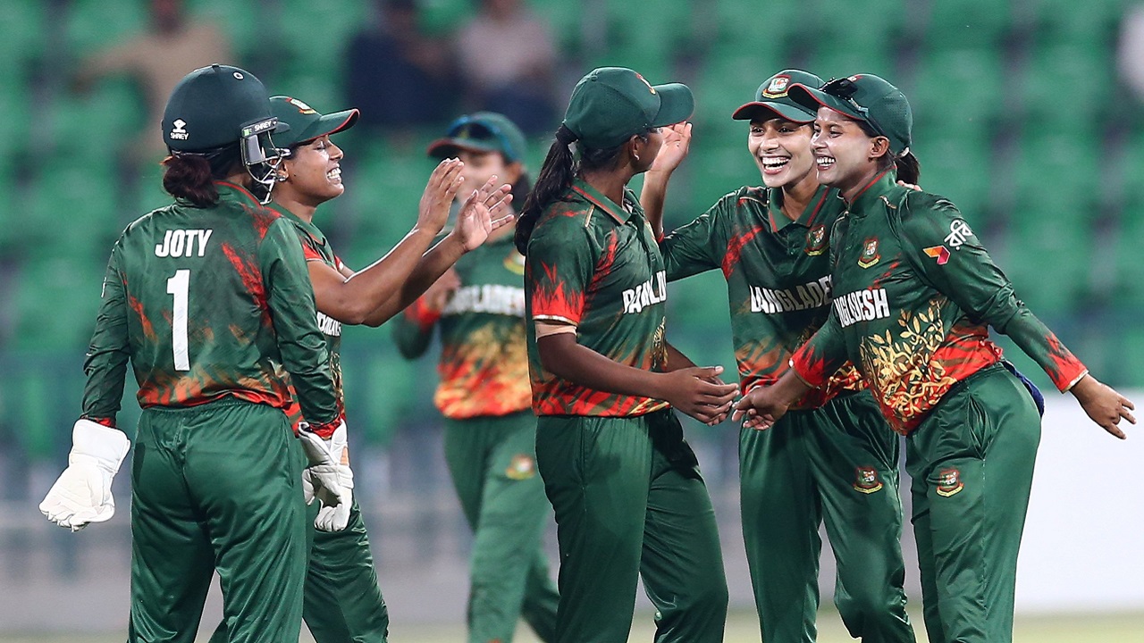 বিশ্বকাপে বাংলাদেশের ম্যাচসহ আজ যত খেলা (৭ অক্টোবর, ২০২৫)