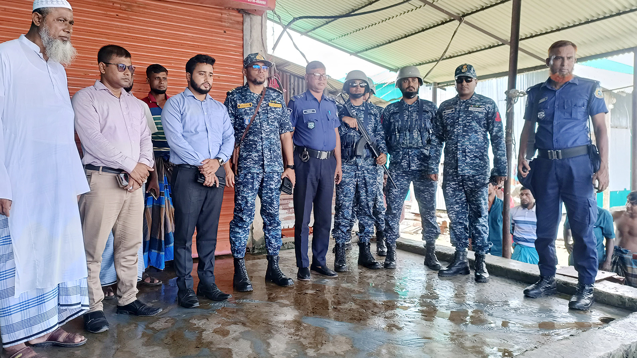 ভোলায় ২৬ বরফকল সিলগালা