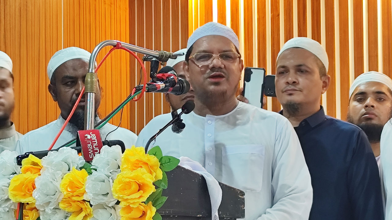 বিএনপির সময়ে ৫ ভাইসহ জেলে গিয়েছিলাম : চরমোনাই পীর