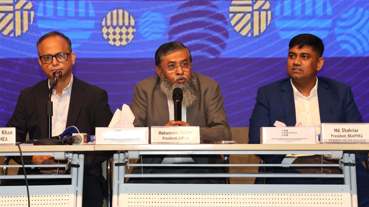 সরকার ব্যবসায়ীদের চেয়ে বিদেশিদের কথায় বেশি গুরুত্ব দেয় : বিকেএমইএ সভাপতি