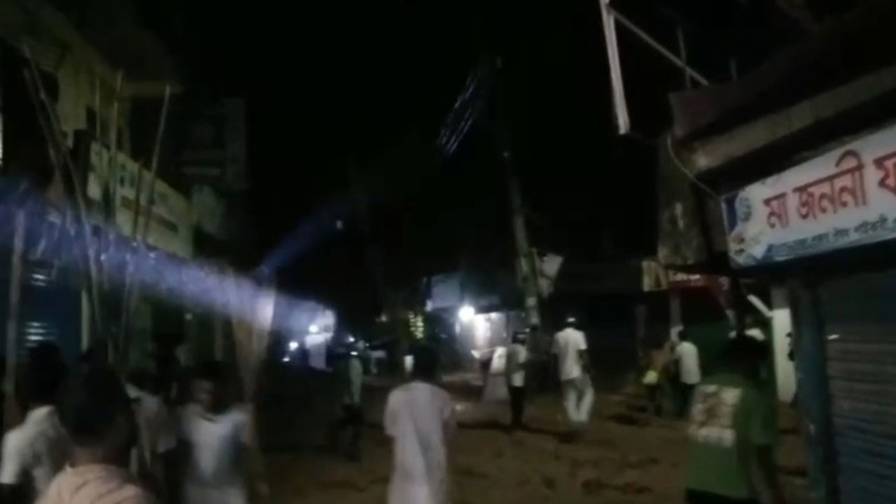 ব্রাহ্মণবাড়িয়ায় টর্চের আলোয় দুই গ্রামবাসীর সংঘর্ষ, ১৫ জনকে কারাদণ্ড