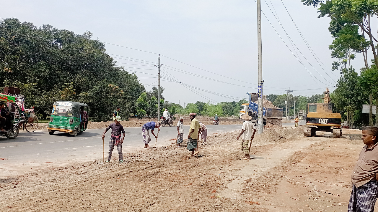 চাঁপাই-সোনামসজিদ মহাসড়ক প্রশস্তকরণে ব্যয় ৪৮১ কোটি টাকা