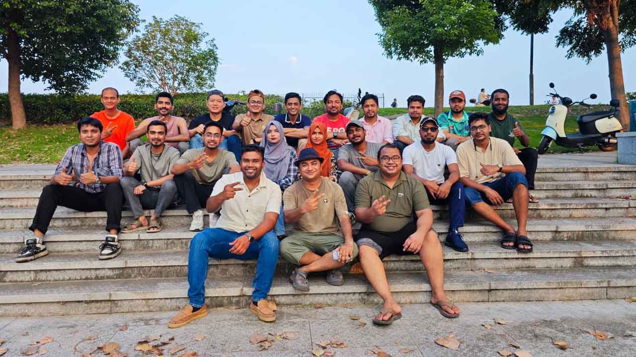 চীনে বাংলাদেশি কমিউনিটির পিকনিক ও নবীনবরণ