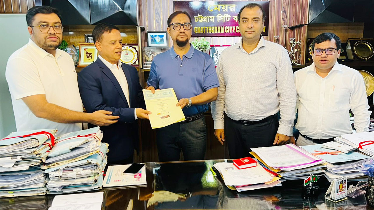 চট্টগ্রামে বর্জ্য থেকে উৎপন্ন হবে পরিবেশবান্ধব ডিজেল-বিমানের জ্বালানি