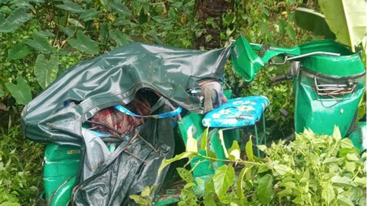 চট্টগ্রামে ট্রেনের ধাক্কায় মা-মেয়ের মৃত্যু