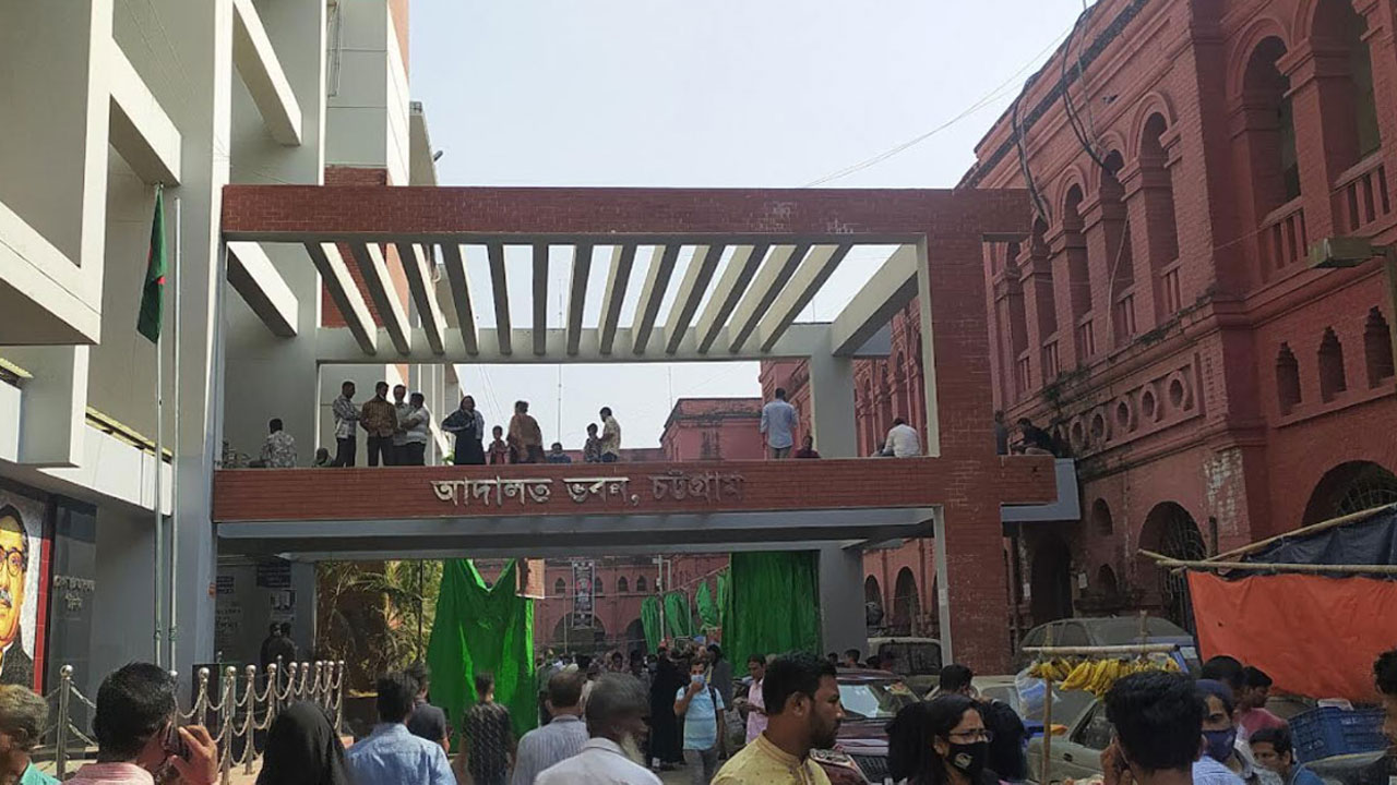 চট্টগ্রামে ইয়াবা পাচার মামলায় চালক ও সহকারীর যাবজ্জীবন