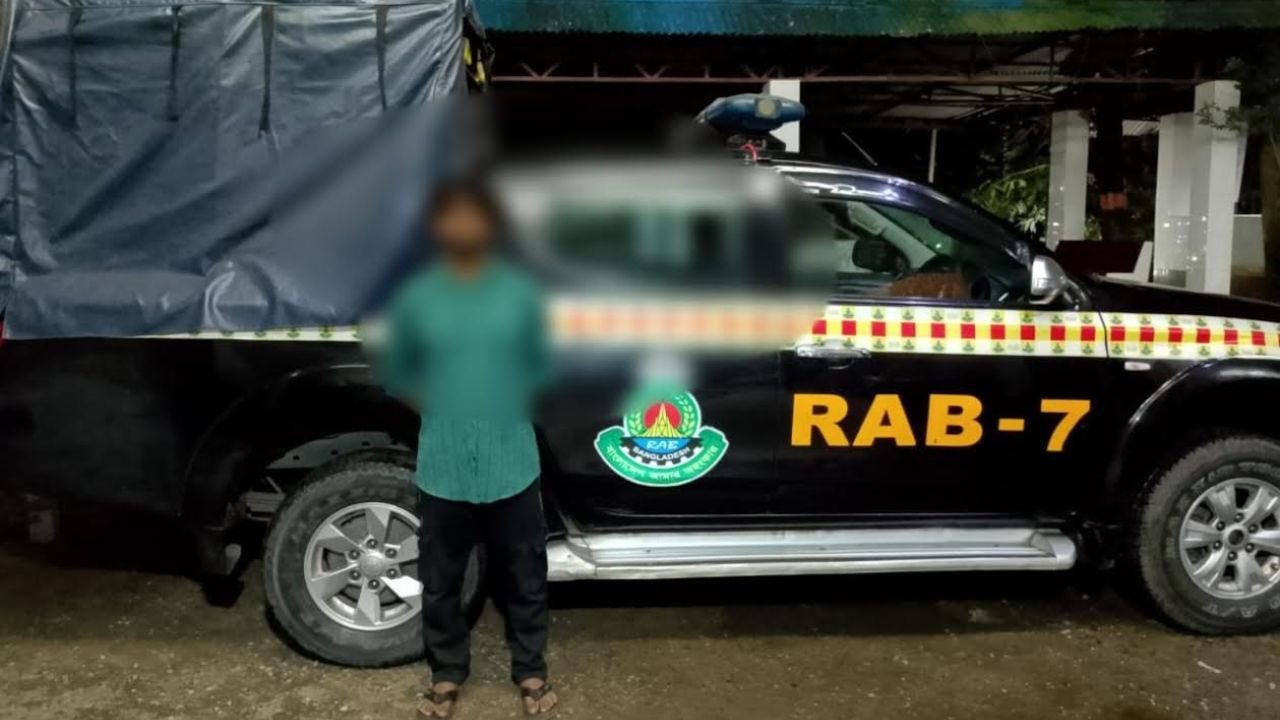 চট্টগ্রামে অস্ত্র মামলার পলাতক আসামি গ্রেপ্তার