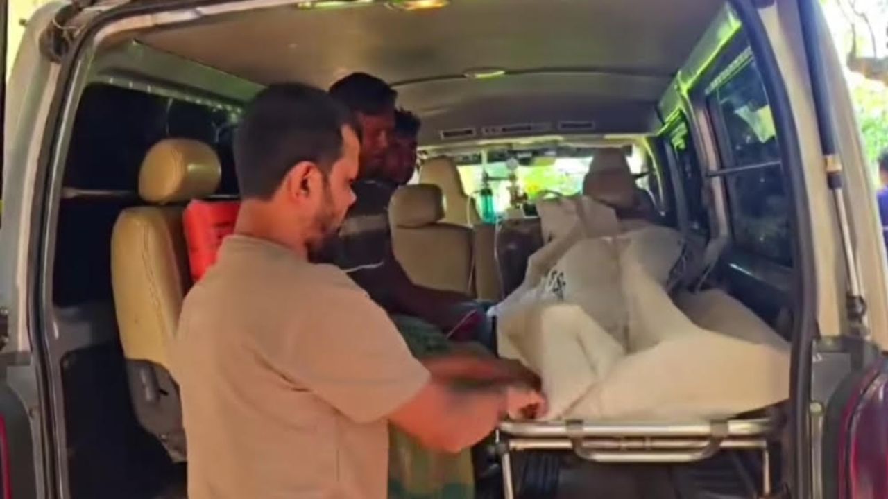 চট্টগ্রামে নির্মাণাধীন ভবনের ছাদ ভেঙে ঘটনাস্থলেই শ্রমিকের মৃত্যু