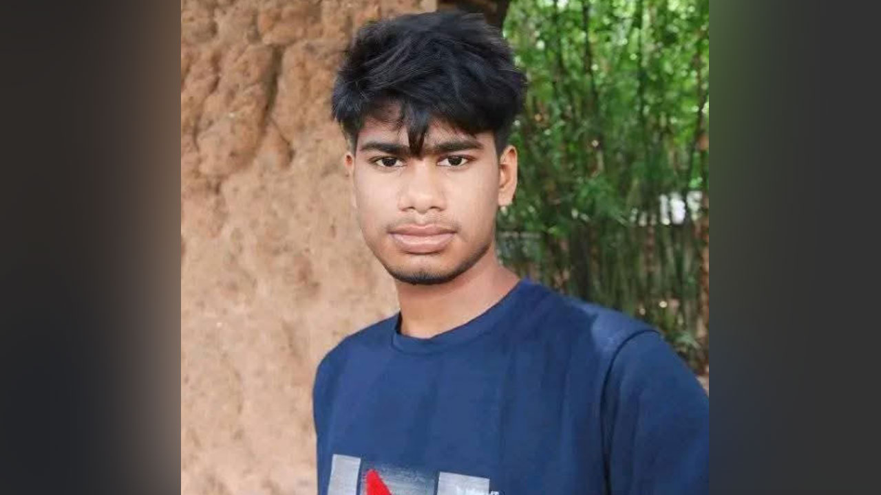 গাইবান্ধায় সাপের কামড়ে কলেজছাত্রের মৃত্যু