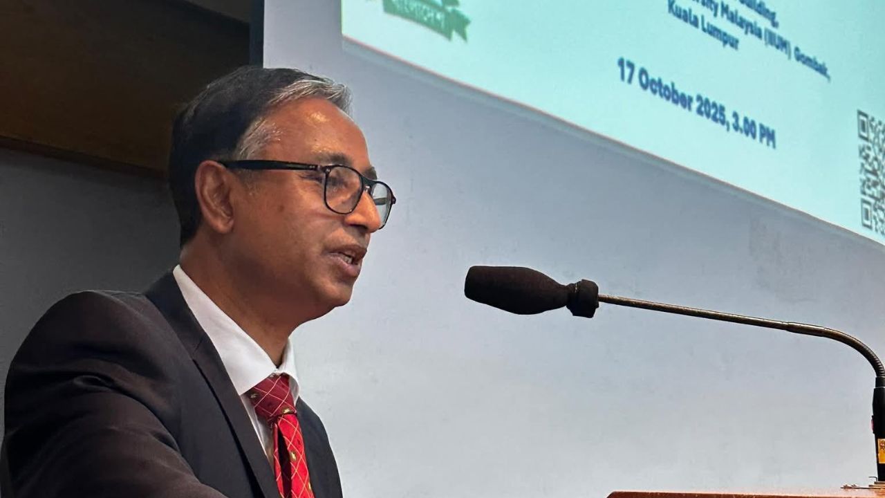 প্রবাসী বাংলাদেশি শিক্ষক-শিক্ষার্থীদের সঙ্গে হাইকমিশনারের মতবিনিময় সভা