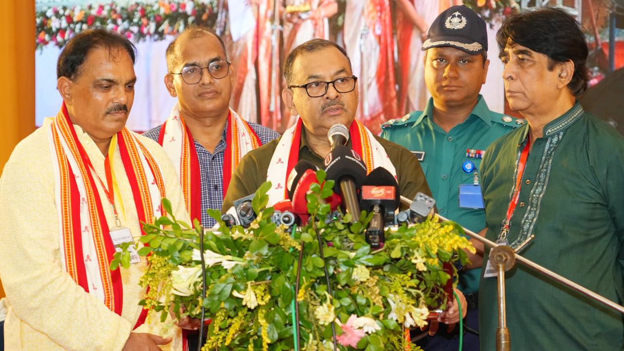 পূজায় নিরাপত্তা বিঘ্নের চেষ্টা করলে কঠোর ব্যবস্থা : ডিএমপি কমিশনার