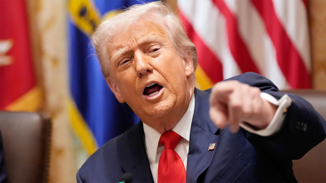 ফিলিস্তিনি গোষ্ঠীকে অস্ত্রসমর্পণ করতেই হবে, নইলে পদক্ষেপ : ট্রাম্প