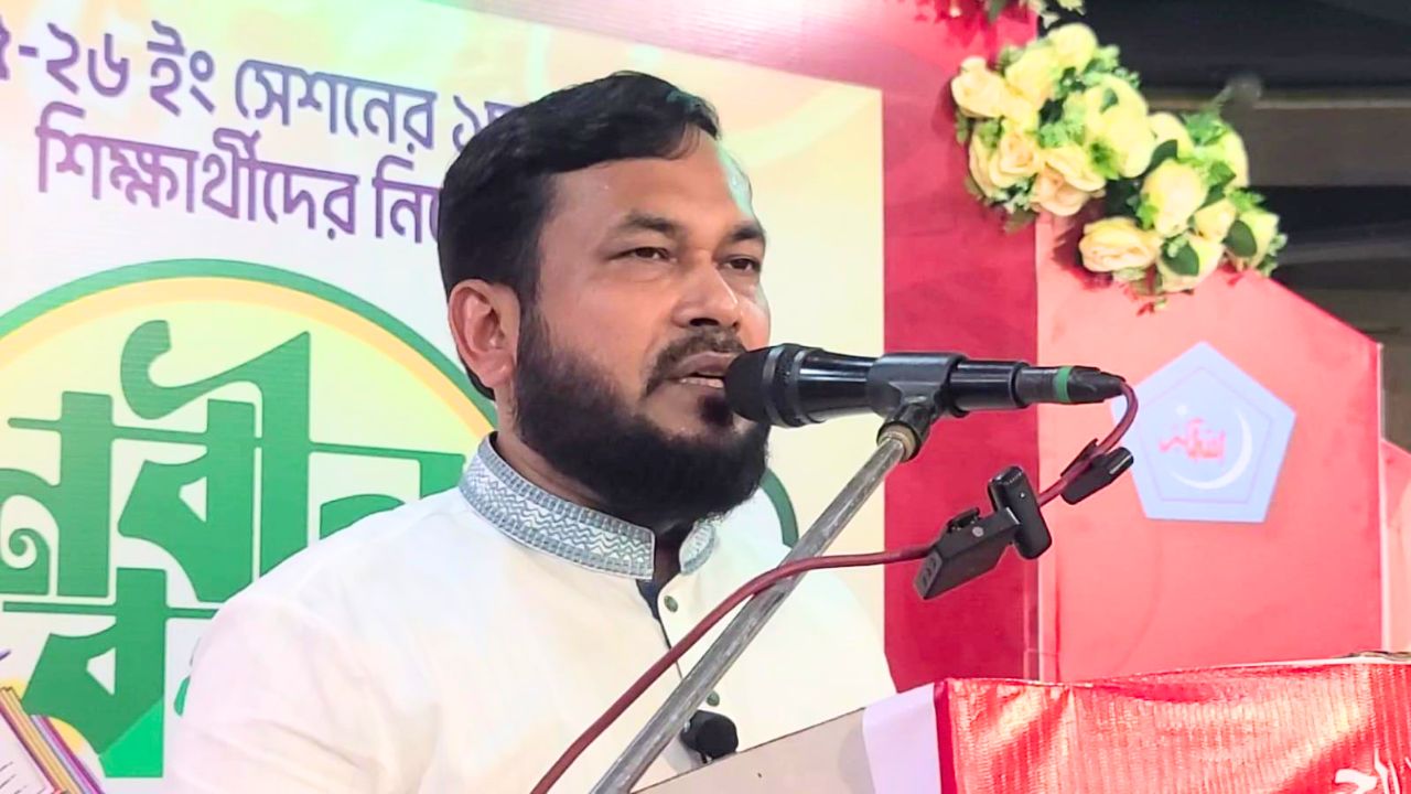 জুলাইযোদ্ধারা চাঁদাবাজি করলে আমাদের কষ্ট লাগে : ড. রেজাউল করিম