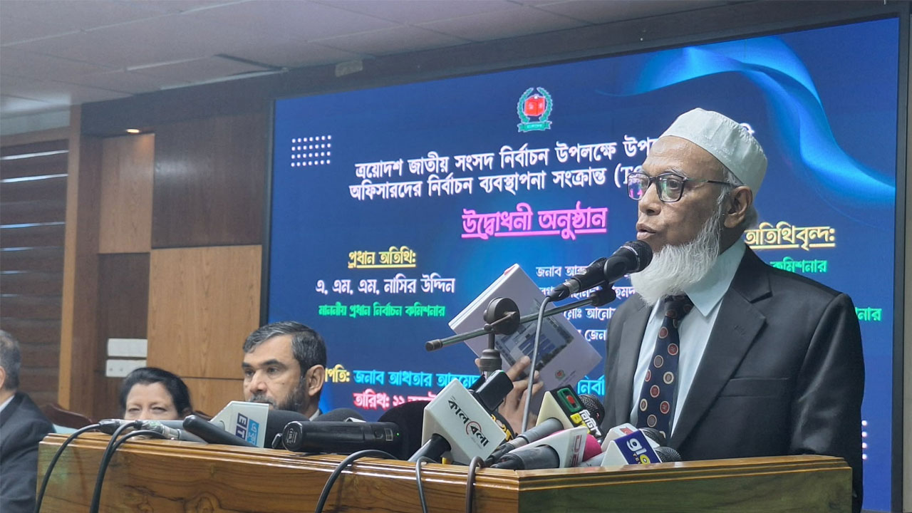 দেওয়ালে পিঠ ঠেকে গেছে, ভালো নির্বাচন ছাড়া বিকল্প নেই : ইসি মাছউদ 