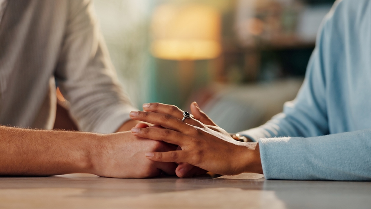 সহমর্মিতার গুণ অর্জন করবেন যেভাবে