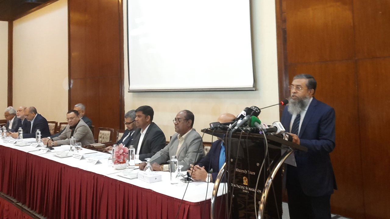 কার্গো ভিলেজে অগ্নিকাণ্ডে প্রায় ১২ হাজার কোটি টাকার ক্ষতি