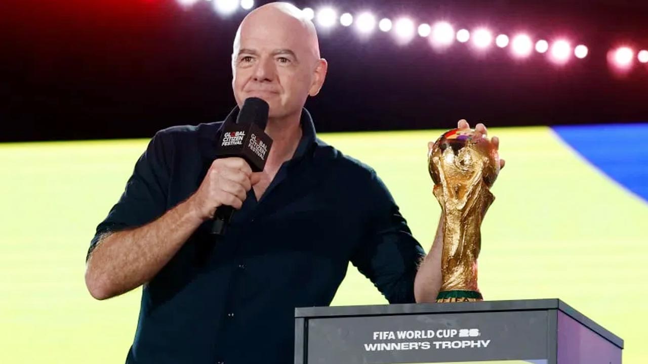 বদলে যাচ্ছে ফুটবল বিশ্বকাপ আয়োজনের সময়, ইঙ্গিত ফিফা প্রেসিডেন্টের