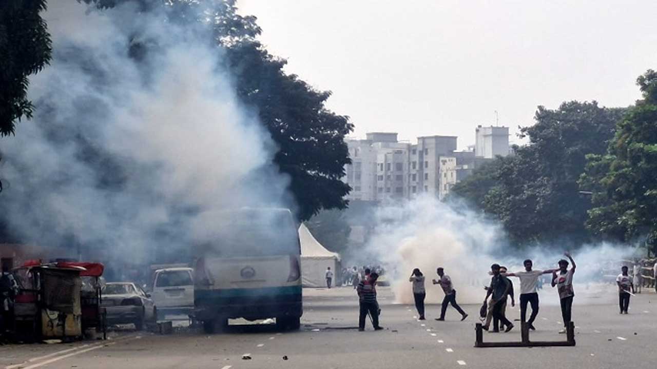 জুলাই সনদ স্বাক্ষরের আগে ভাঙচুর-আগুনের ঘটনায় আরেক মামলা