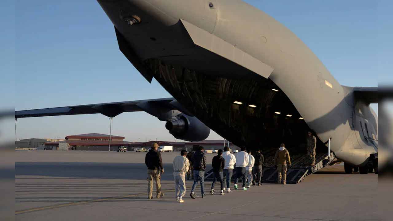 আরও অর্ধশতাধিক ভারতীয়কে ফেরত পাঠাল যুক্তরাষ্ট্র