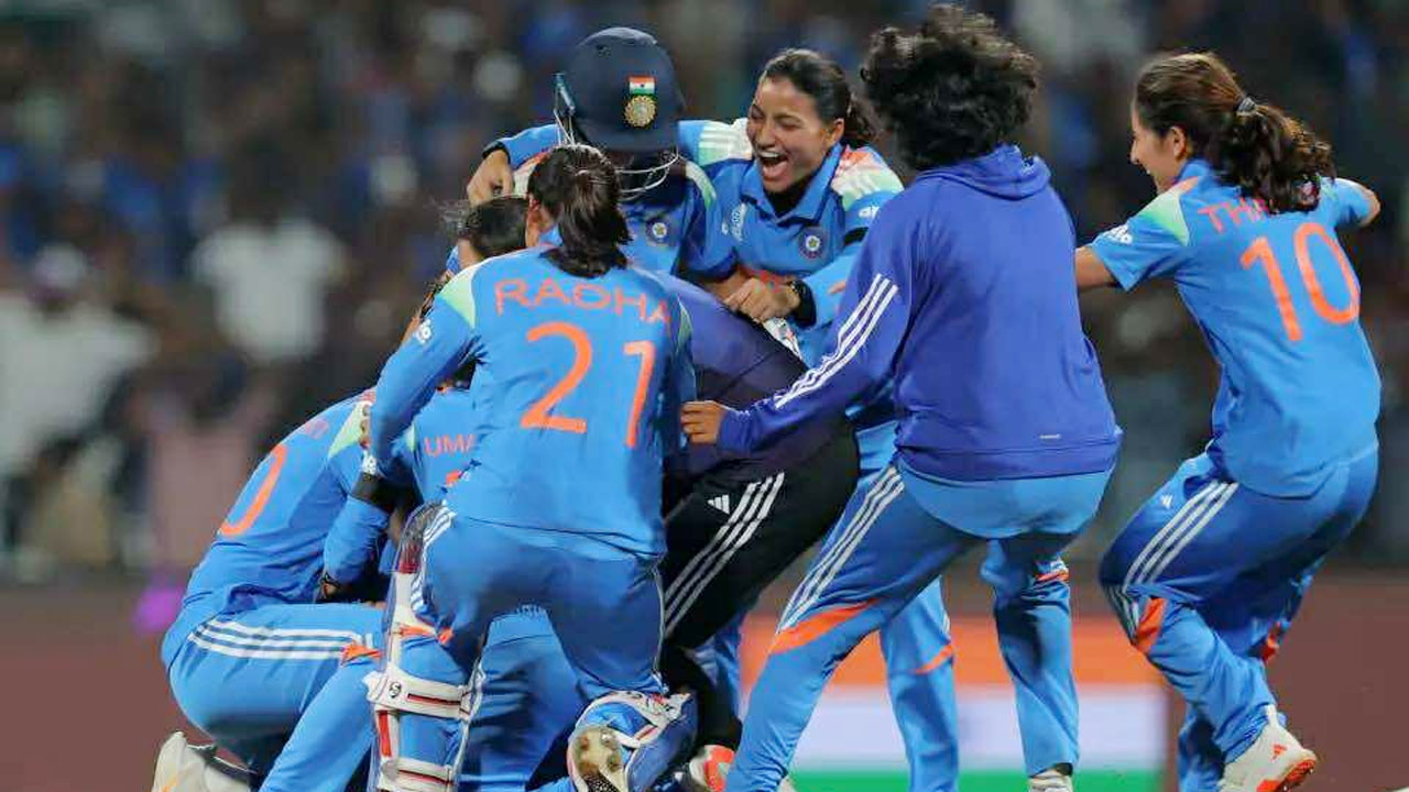 অস্ট্রেলিয়ার পাহাড় টপকে বিশ্বকাপের ফাইনালে ভারত