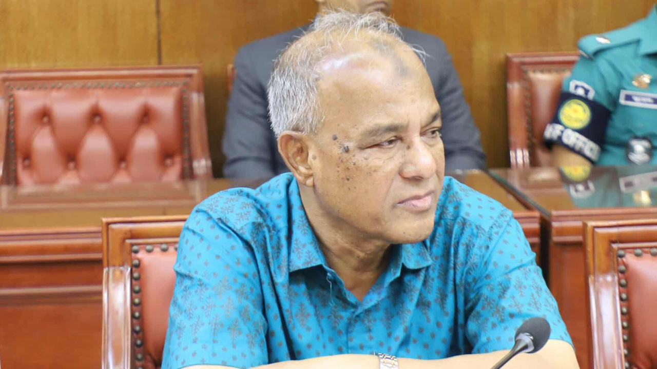 আমার ছেলে-মেয়ে দেশে, একা সেইফ এক্সিট নিয়ে কি করব?