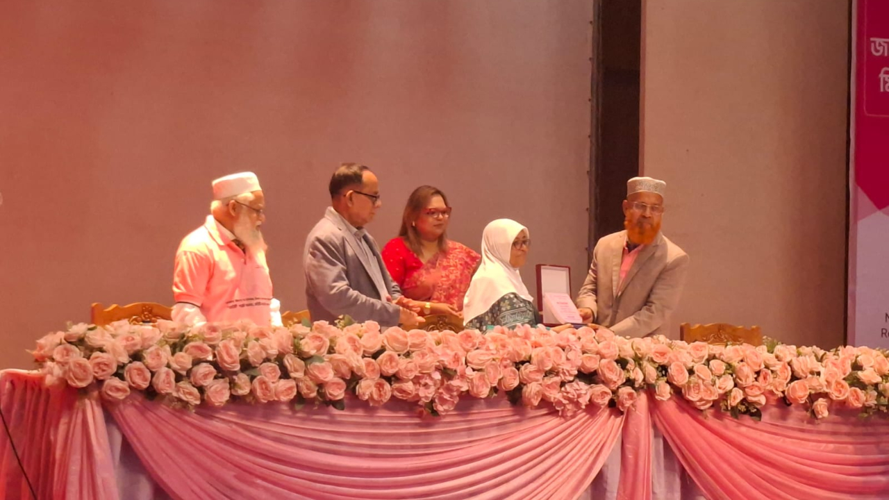 দেশে বিশ্বমানের ক্যান্সার চিকিৎসায় বাধা জনবল ও যন্ত্রপাতি সংকট