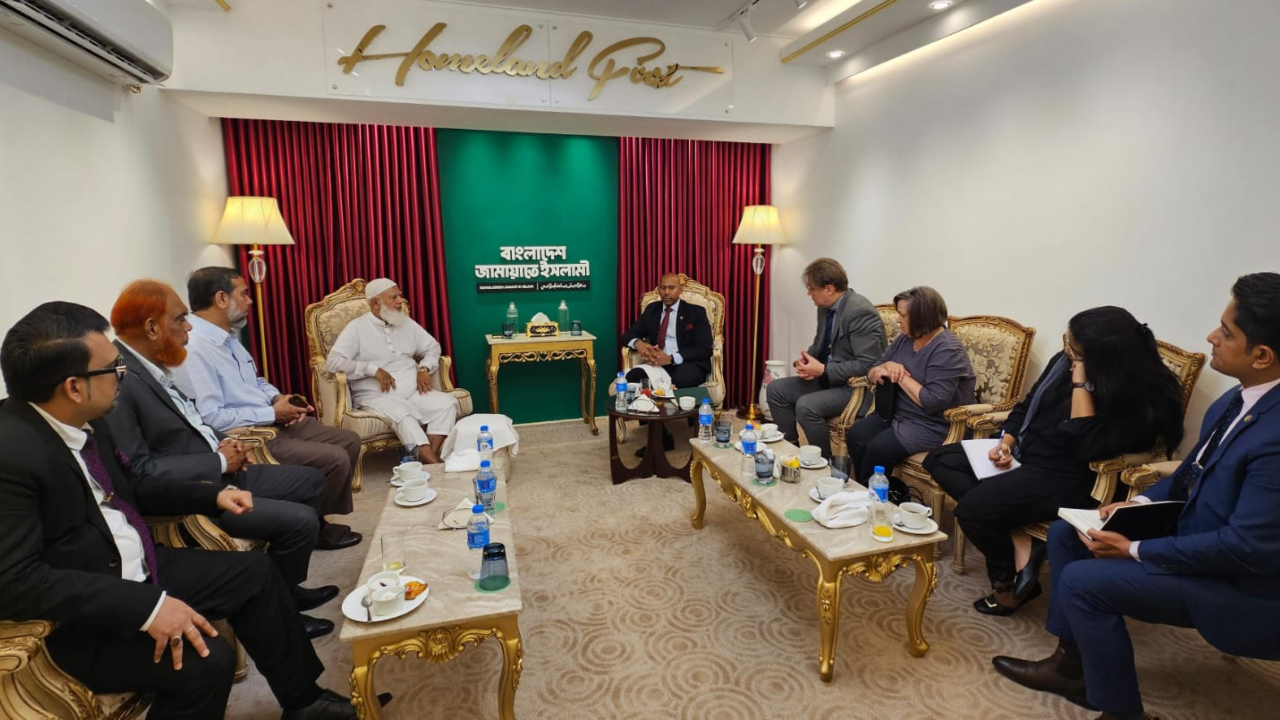 জামায়াত আমিরের সঙ্গে কানাডিয়ান হাইকমিশনারের সৌজন্য সাক্ষাৎ