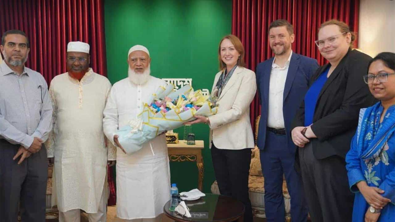 জামায়াত আমিরের সঙ্গে অস্ট্রেলিয়ার হাইকমিশনারের সাক্ষাৎ