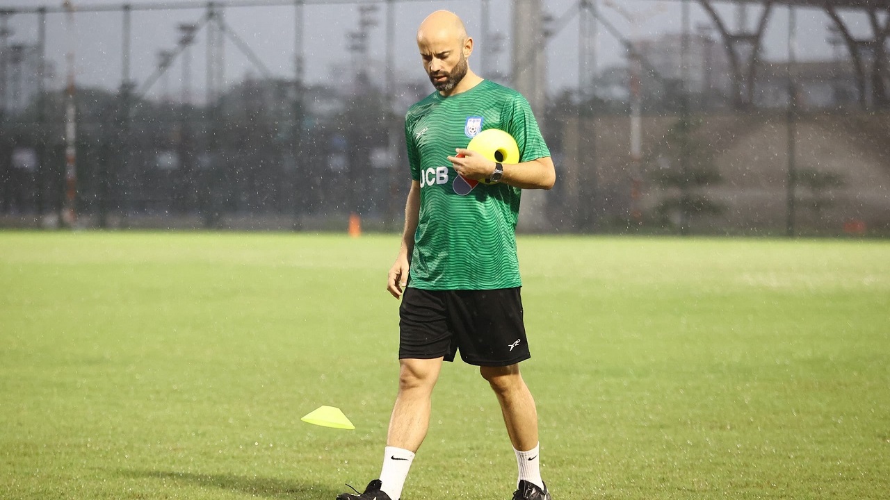 দায় দলের মধ্যে বণ্টন করে নিজের সাফাই গাইলেন ক্যাবরেরা