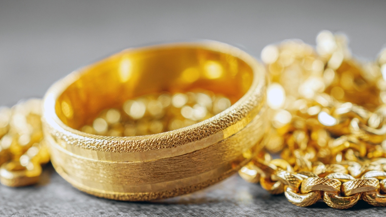 স্বর্ণ ব্যবহার নিয়ে হাদিসে যা বলা হয়েছে